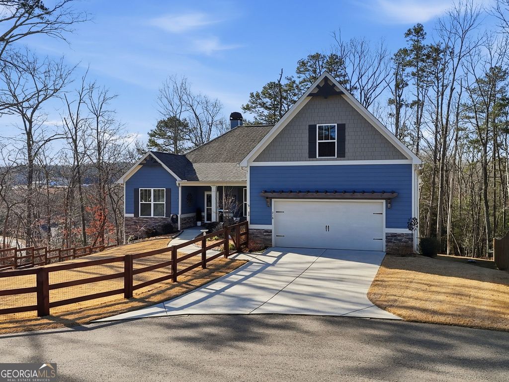 Photo of 218 Highland Pointe Drive, Ellijay, GA 30536 (MLS # 10709317)
