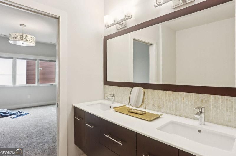 Atlanta, Georgia 30307, United States, 3 Bedrooms Bedrooms, ,4 BathroomsBathrooms,Residential,Active,158774