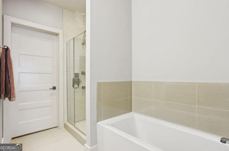 Atlanta, Georgia 30307, United States, 3 Bedrooms Bedrooms, ,4 BathroomsBathrooms,Residential,Active,158774