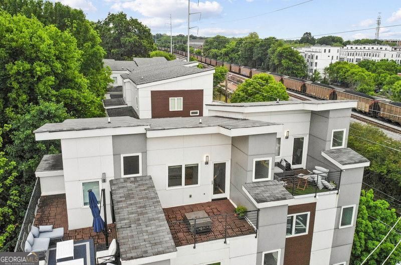 Atlanta, Georgia 30307, United States, 3 Bedrooms Bedrooms, ,4 BathroomsBathrooms,Residential,Active,158774