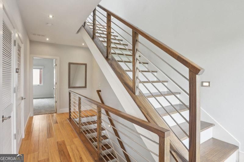 Atlanta, Georgia 30307, United States, 3 Bedrooms Bedrooms, ,4 BathroomsBathrooms,Residential,Active,158774