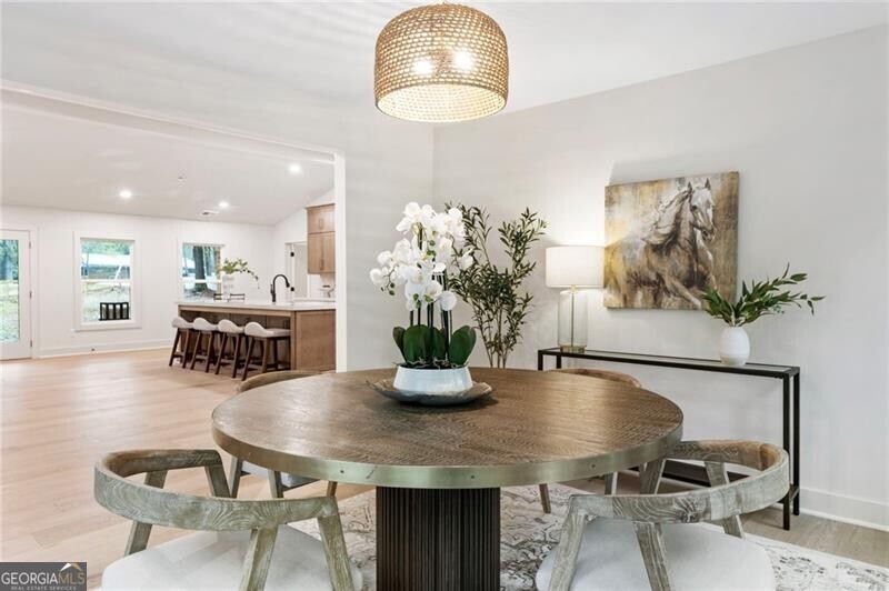 1670 Holly Springs RD NE