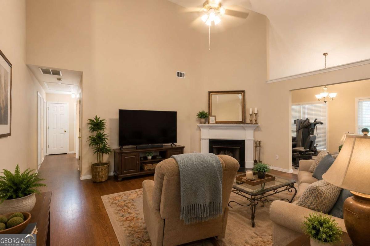 5335 Myras CT