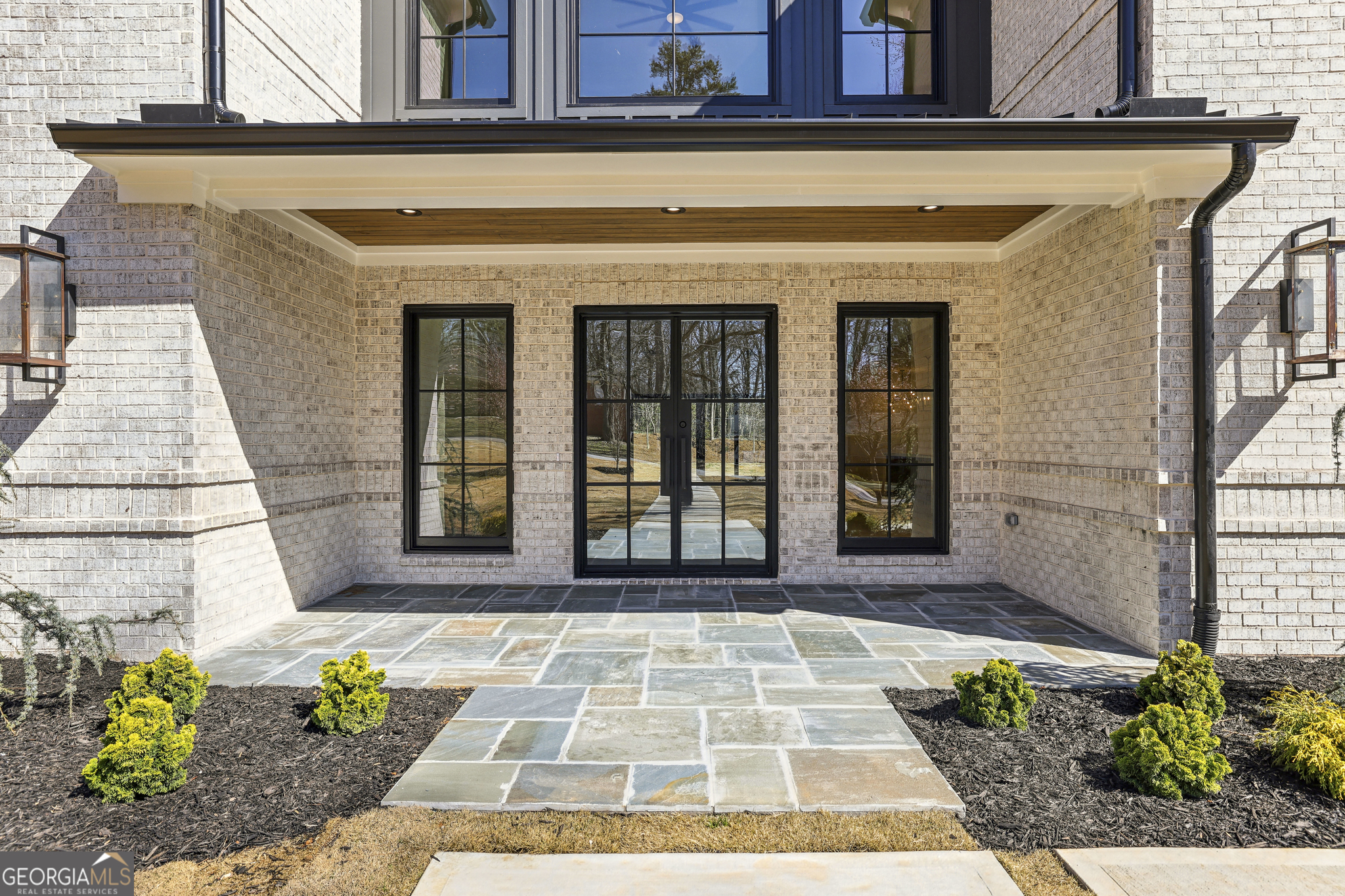 372 Karen DR