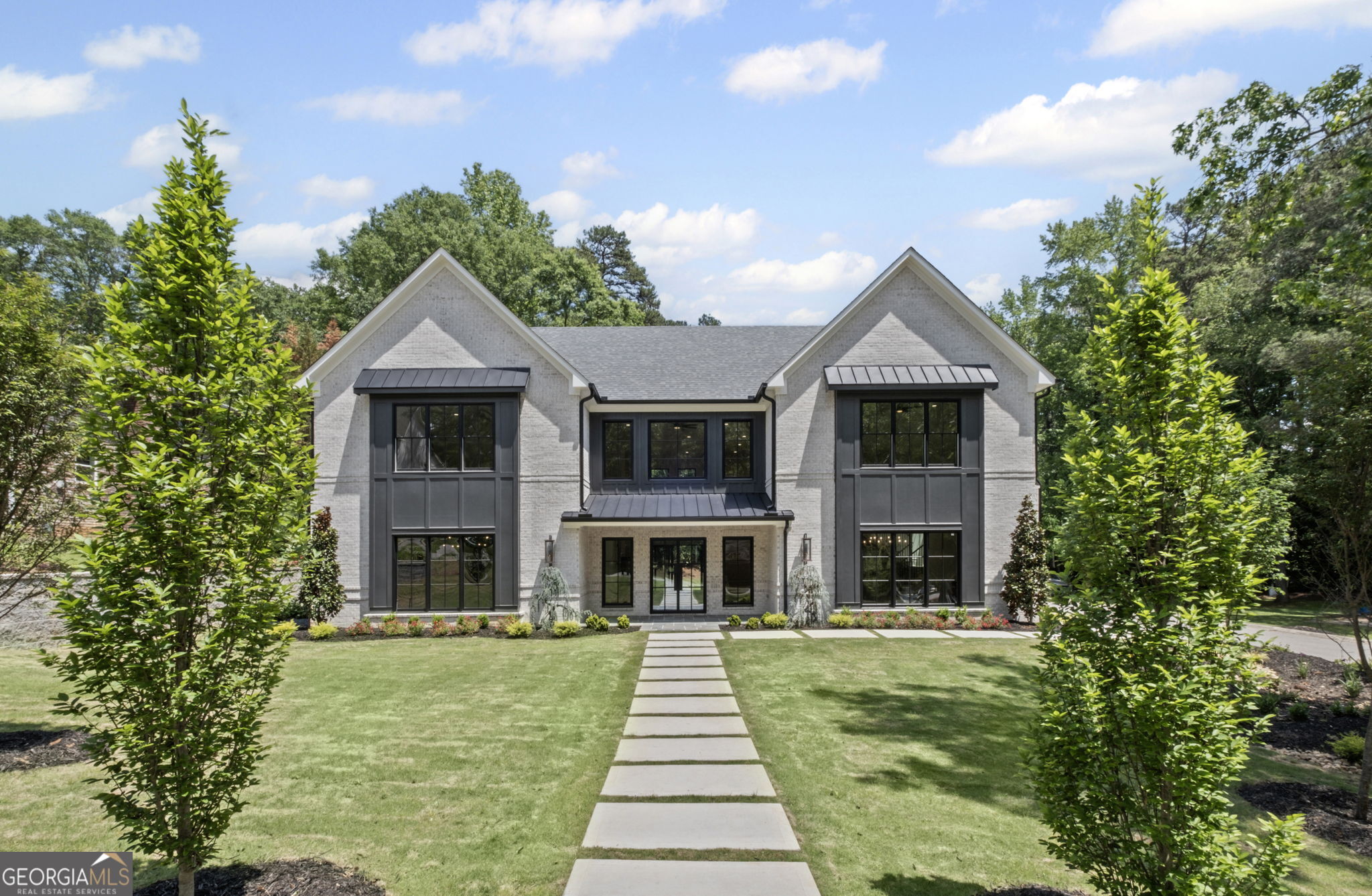 372 Karen DR