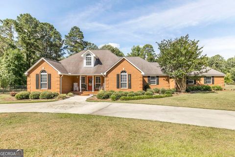 Single Family Residence in Dublin GA 712 Flanders Lane.jpg