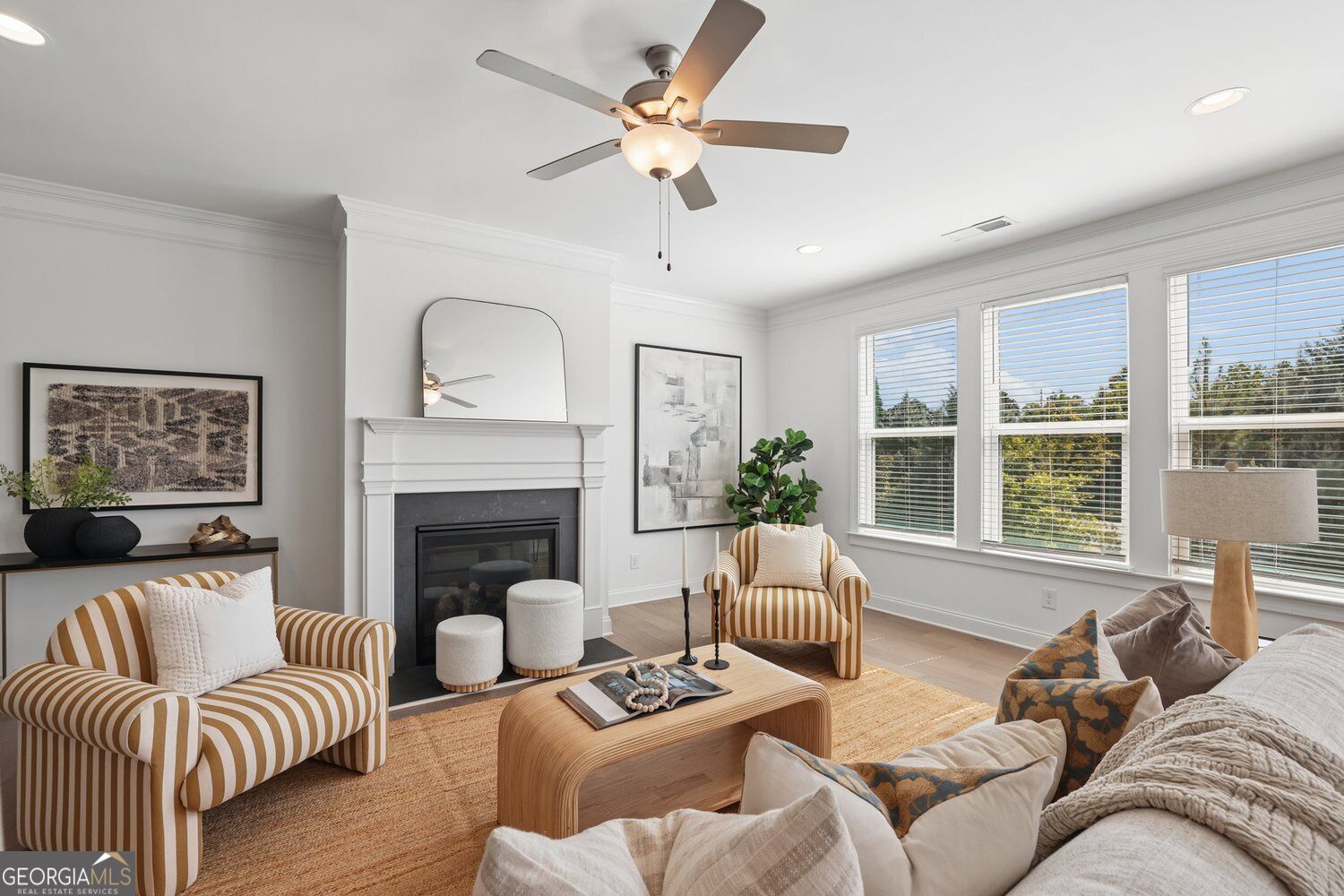 218 Hamlet DR