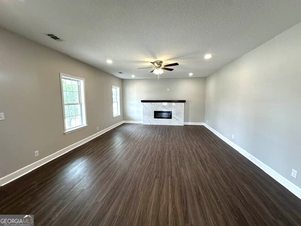 3715 E Highway 84