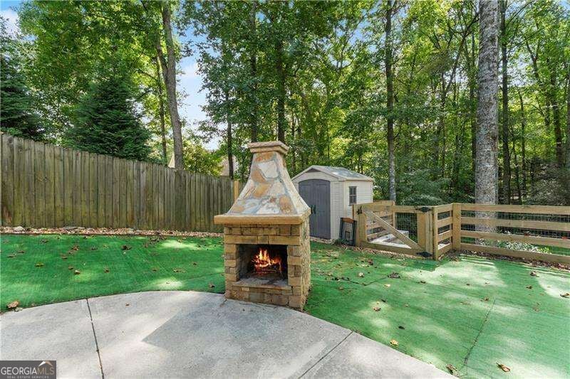 5825 Birch Ridge TRL