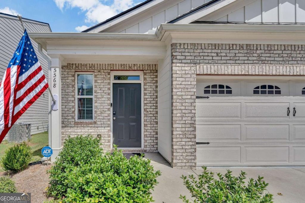 Photo of 5568 Foxglove Way, Oakwood, GA 30566 (MLS # 10682862)