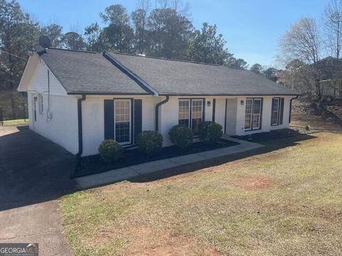 115 Meadowland TRL LaGrange GA 30240