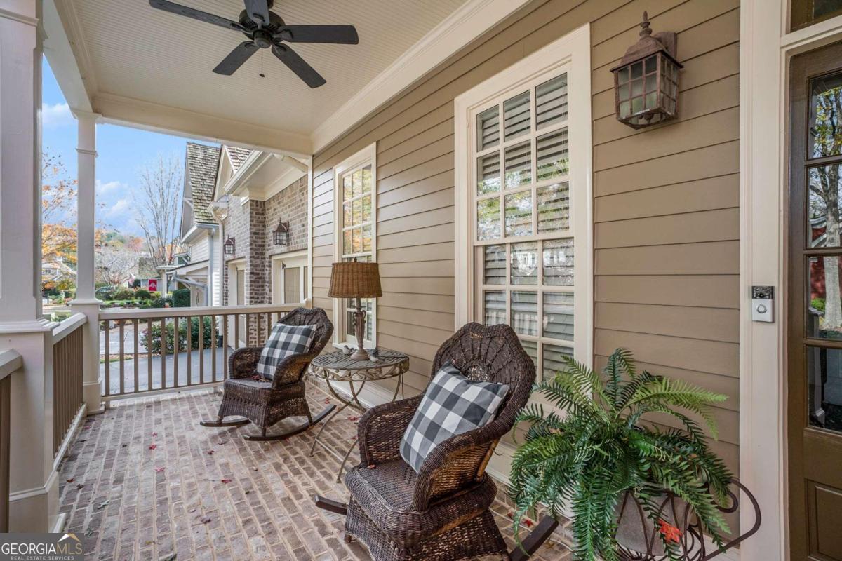 194 Waterfront Park LN