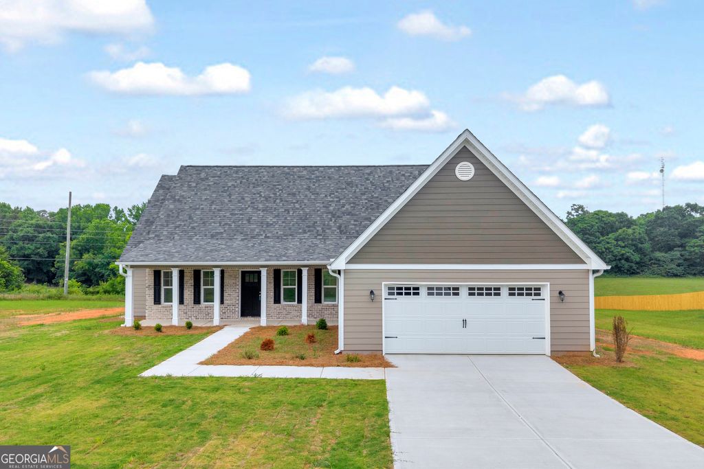 Photo of 110 Sewell Rd, Lavonia, GA 30553 (MLS # 10772017)