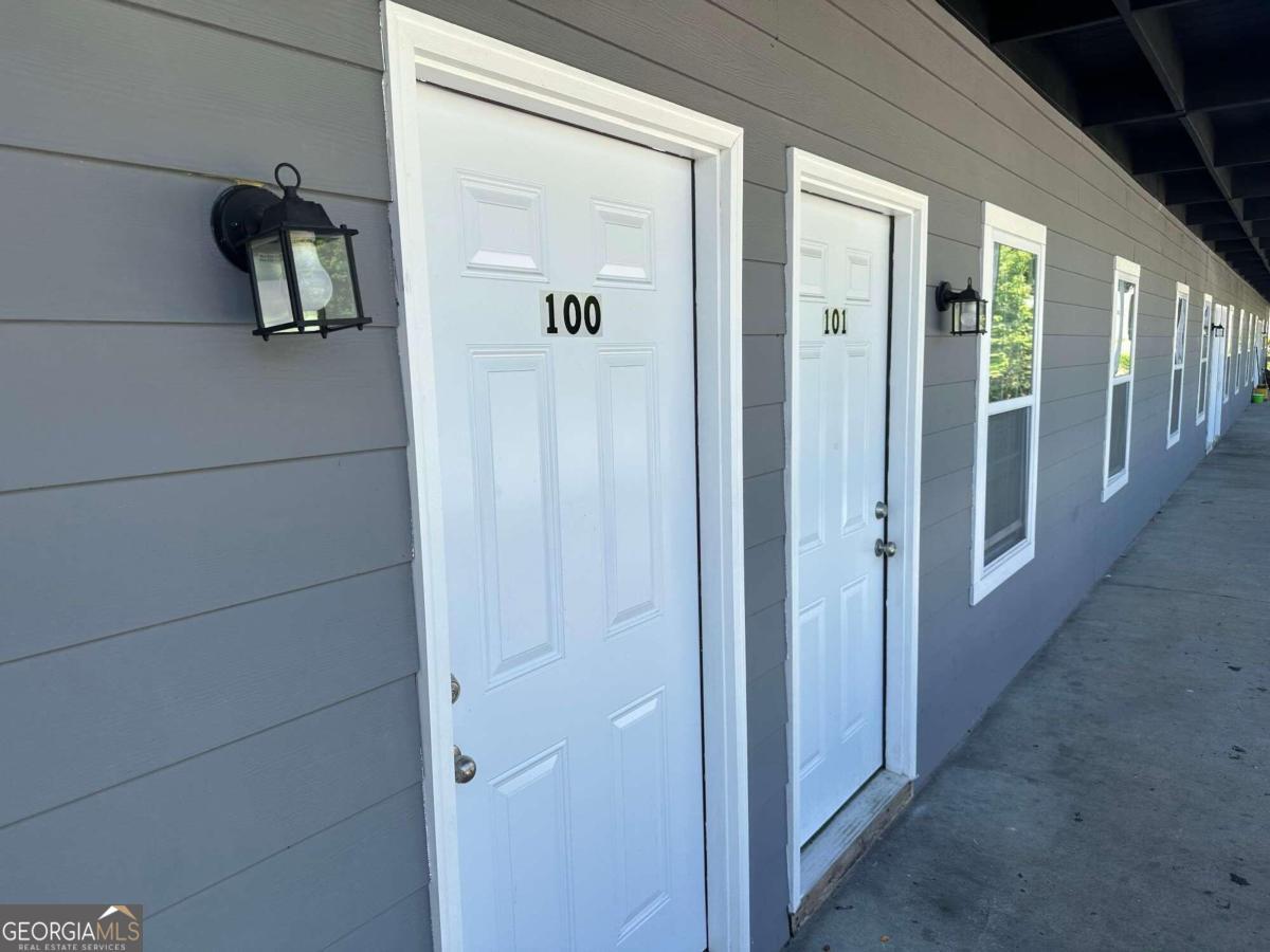 432 4th AVE
