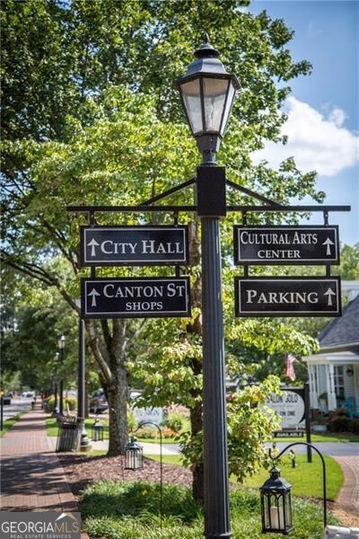 Roswell, Georgia 30076, United States, 4 Bedrooms Bedrooms, ,4 BathroomsBathrooms,Residential,Active,78747