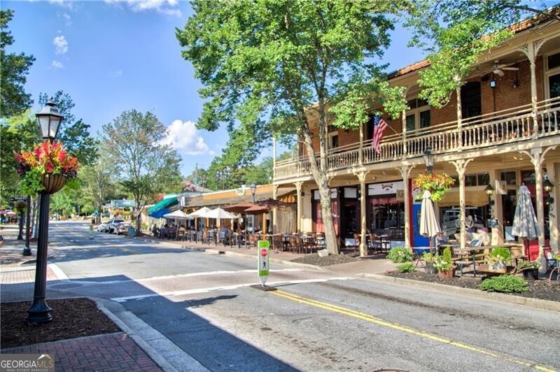 Roswell, Georgia 30076, United States, 4 Bedrooms Bedrooms, ,4 BathroomsBathrooms,Residential,Active,78747