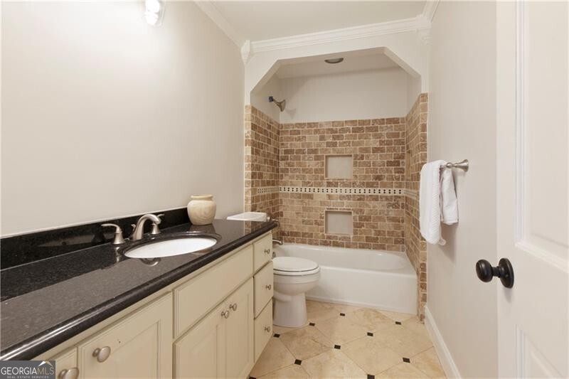 Roswell, Georgia 30076, United States, 4 Bedrooms Bedrooms, ,4 BathroomsBathrooms,Residential,Active,78747