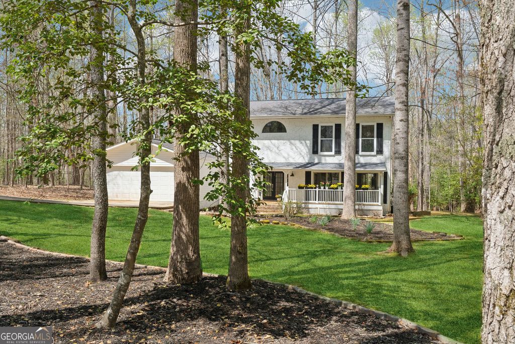 Photo of 8012 Beachwood Drive, Murrayville, GA 30564 (MLS # 10754118)