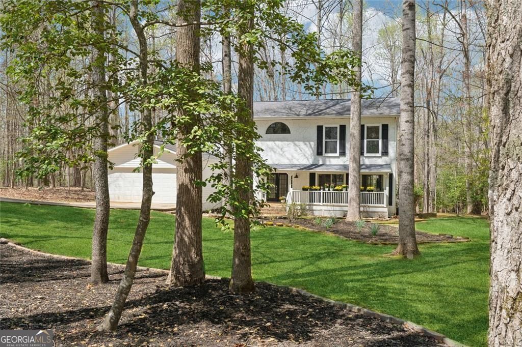 Photo of 8012 Beachwood Drive, Murrayville, GA 30564 (MLS # 10754118)