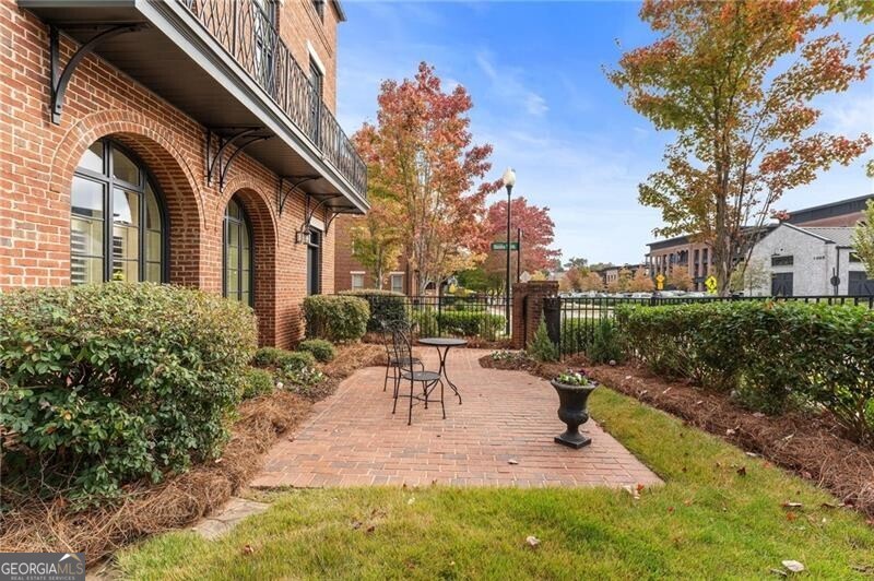 Crabapple Crossroads - Residential