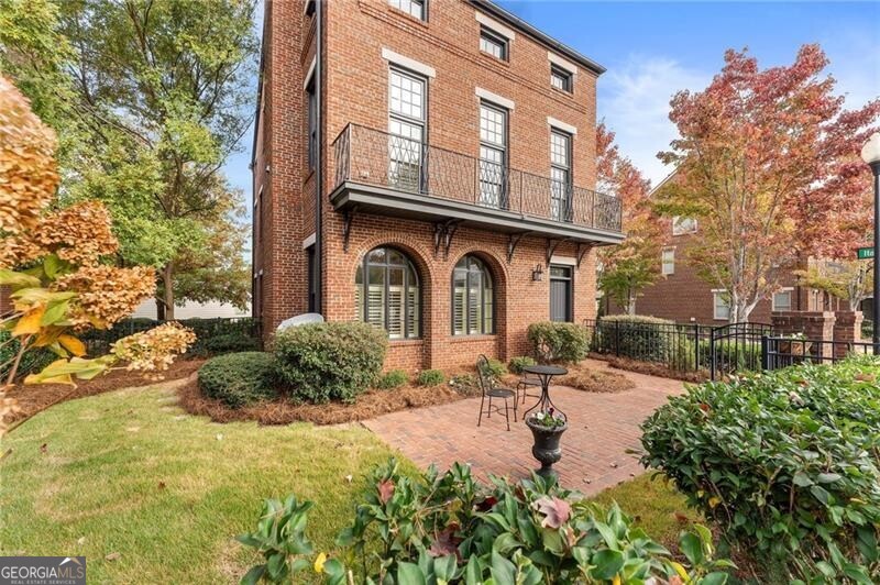 Crabapple Crossroads - Residential
