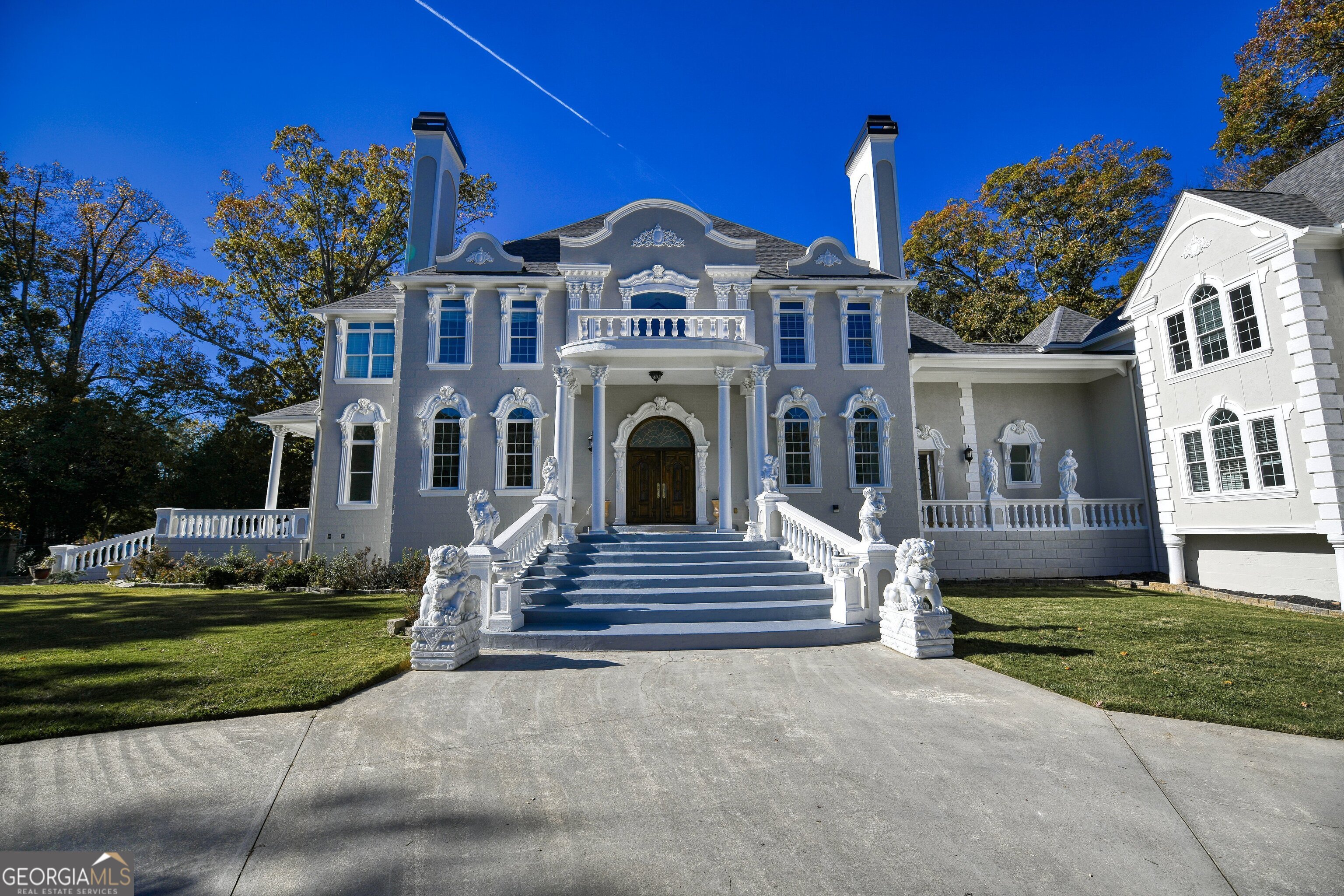 6020 Riverside DR