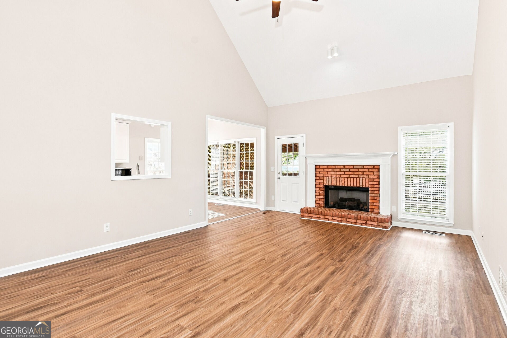 4904 Ascot BLF NW