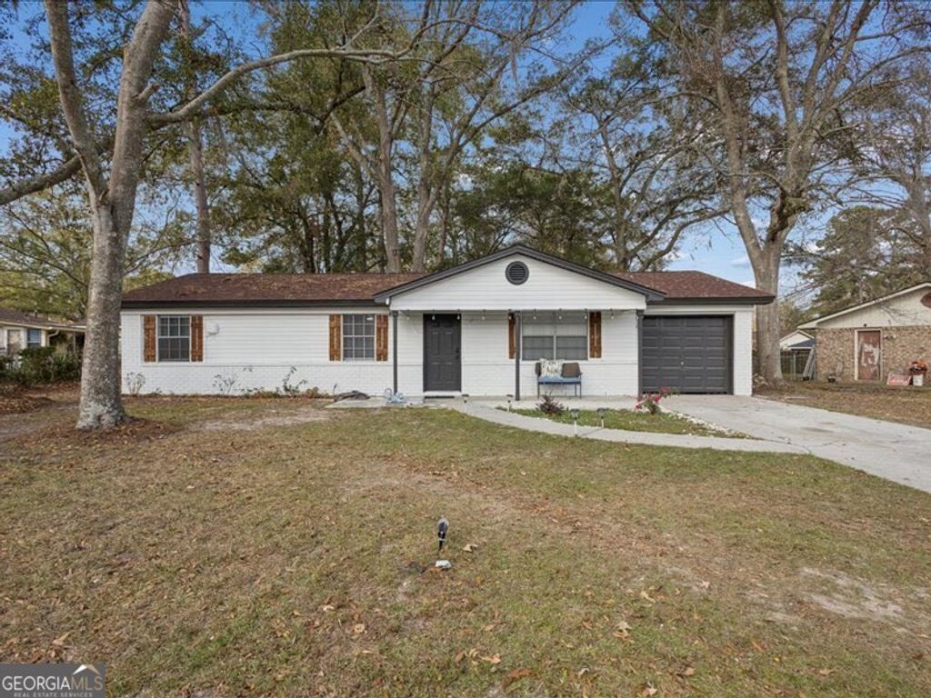 Photo of 203 Holiday Circle, Savannah, GA 31419 (MLS # 10652108)