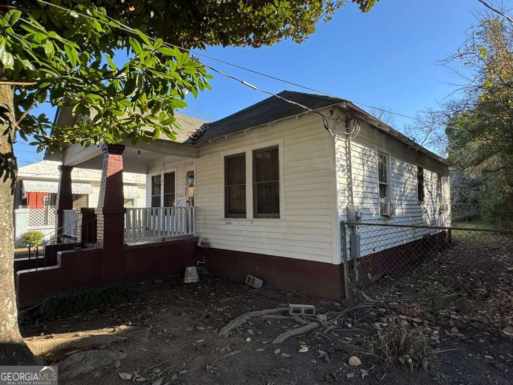 Photo of 672 Bowden Street, Macon, GA 31201 (MLS # 10660561)