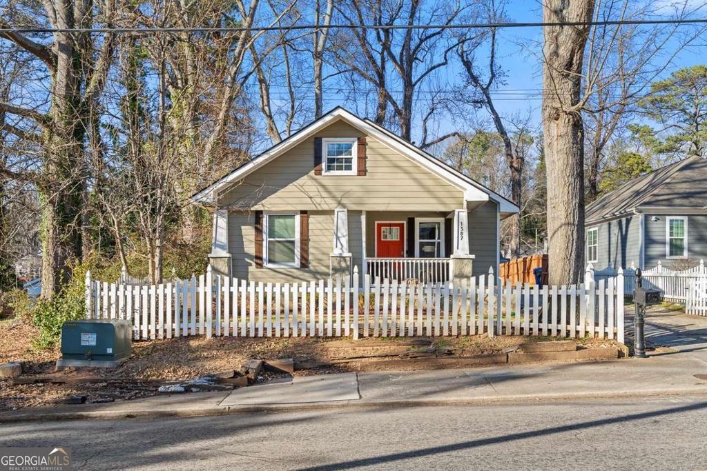 Photo of 1387 Avon Avenue SW, Atlanta, GA 30310 (MLS # 10698453)