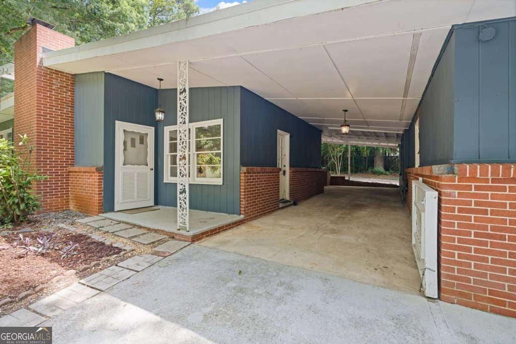 Photo of 3229 Westmart Lane, Atlanta, GA 30340 (MLS # 10823098)