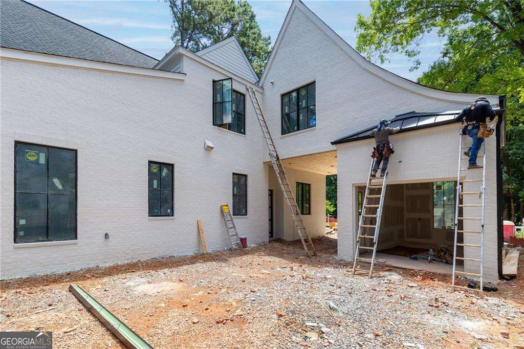 195 Shady Grove LN