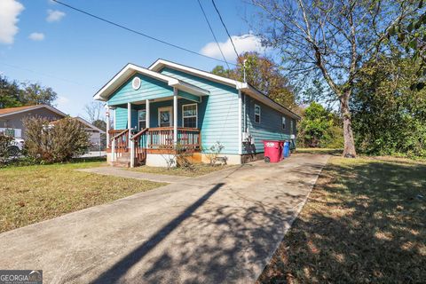 Photo of 563 Carmen Place, Macon, GA 31206 (MLS # 10648924)