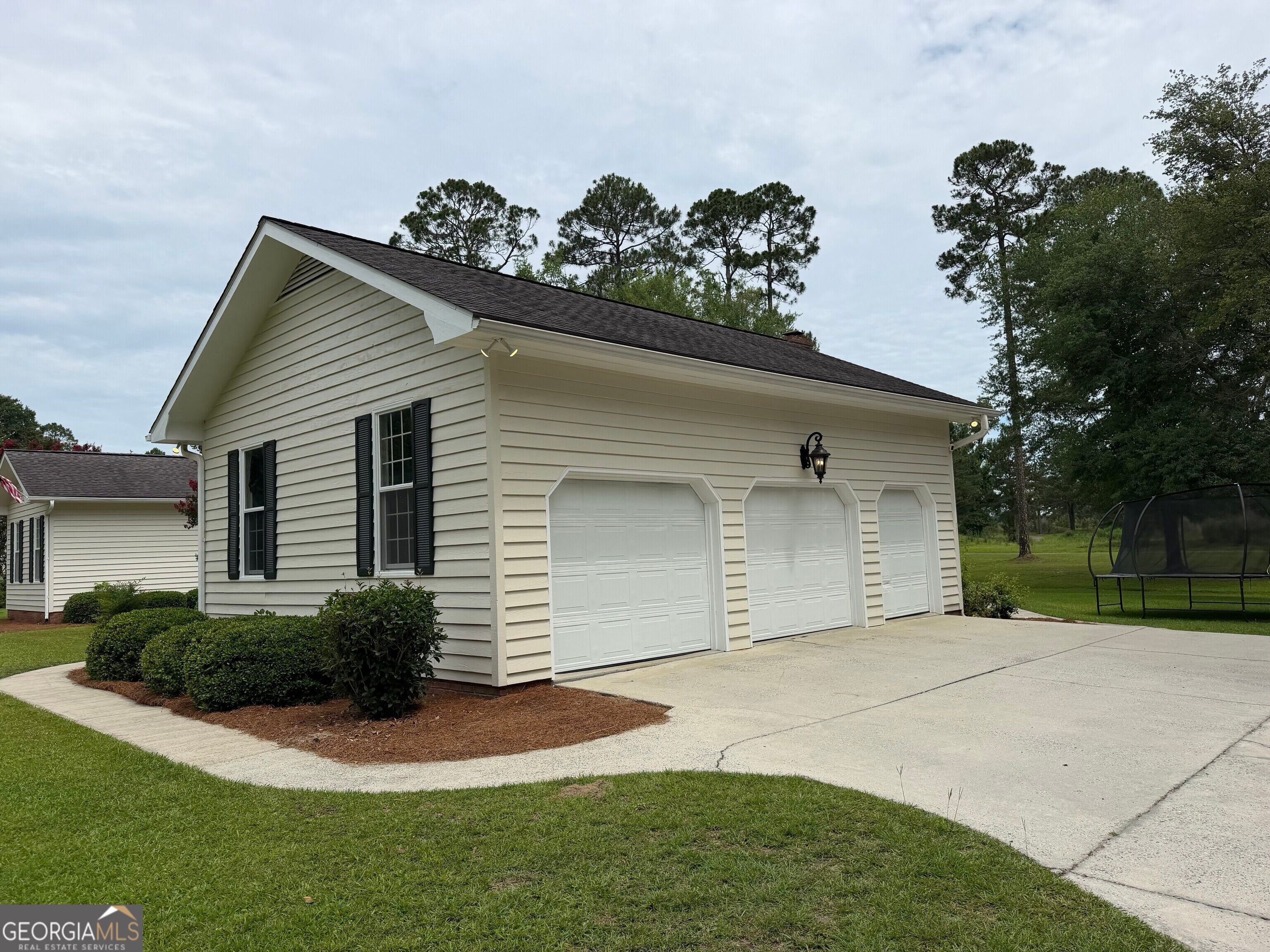 1729 Green Acres DR