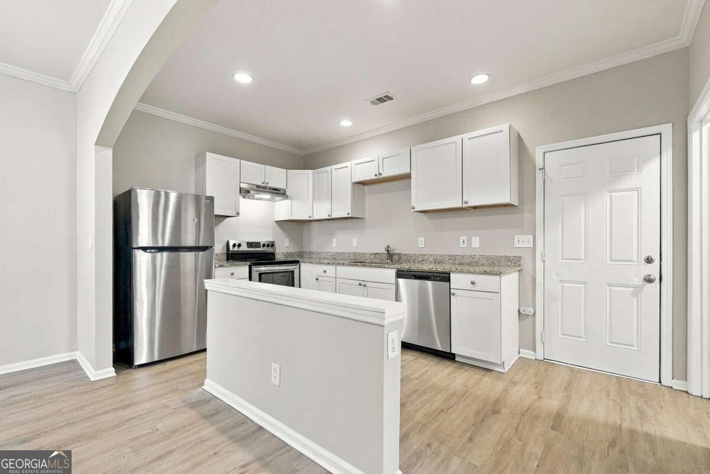 Photo of 1607 Jonesboro Road SE, Atlanta, GA 30315 (MLS # 10849681)