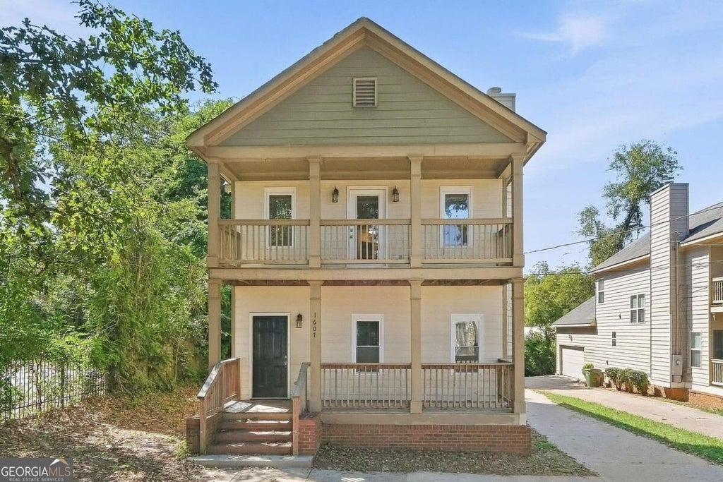 Photo of 1607 Jonesboro Road SE, Atlanta, GA 30315 (MLS # 10849681)