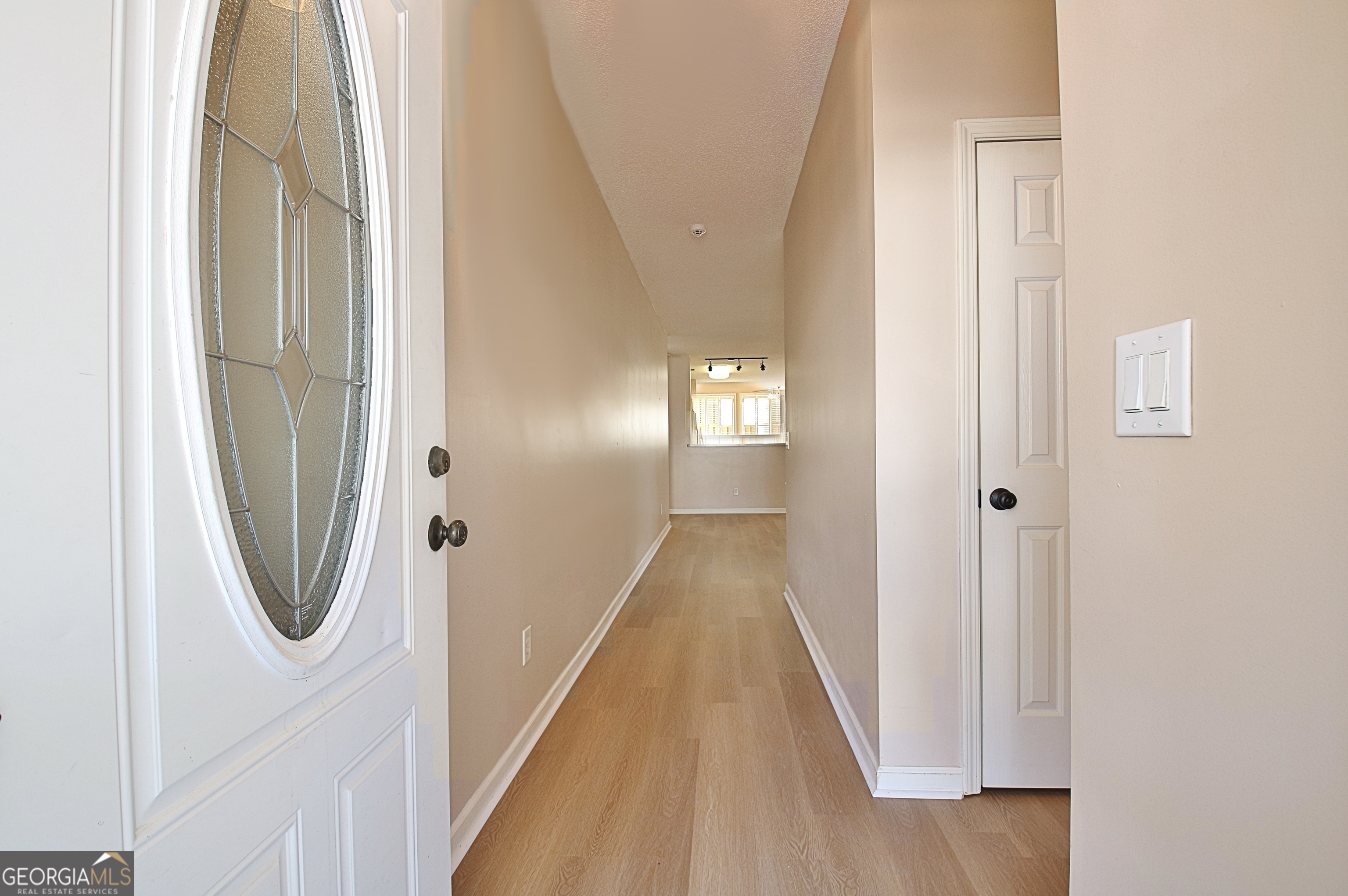 Newnan, Georgia 30265, United States, 2 Bedrooms Bedrooms, ,2 BathroomsBathrooms,Residential,Pending,38134