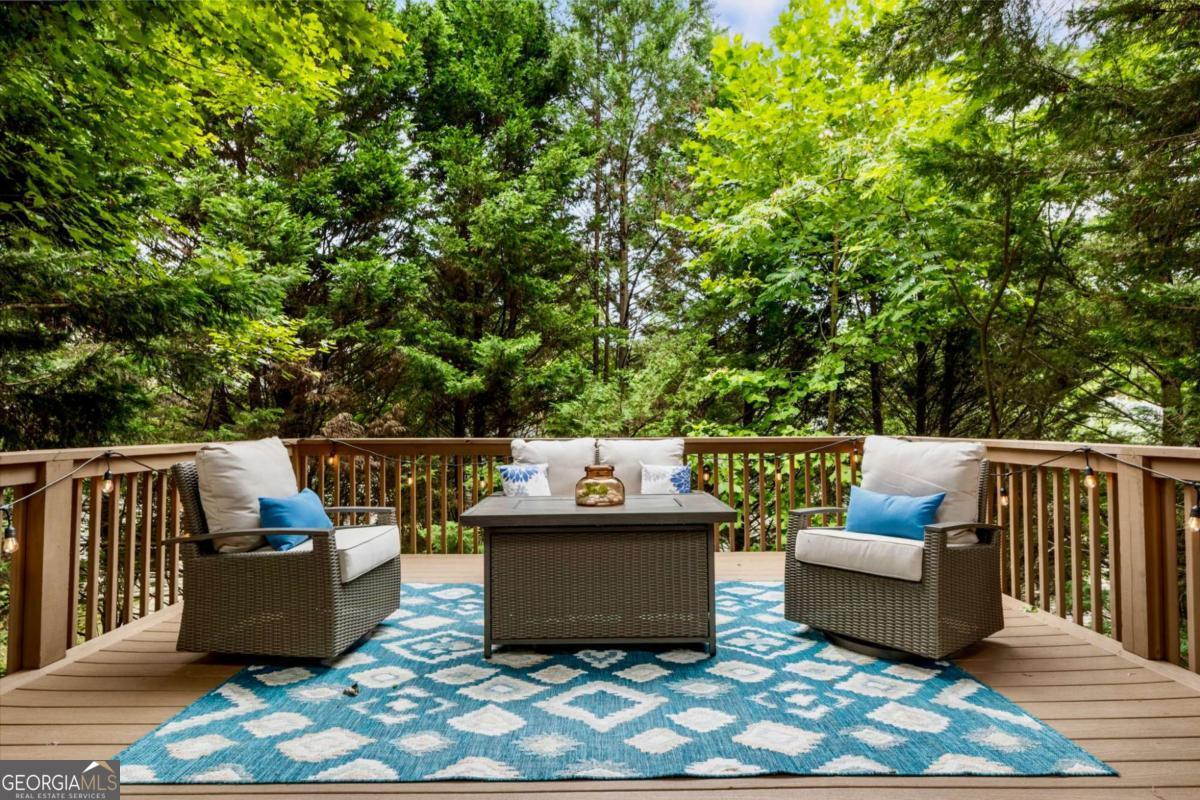 313 Hidden Creek LN