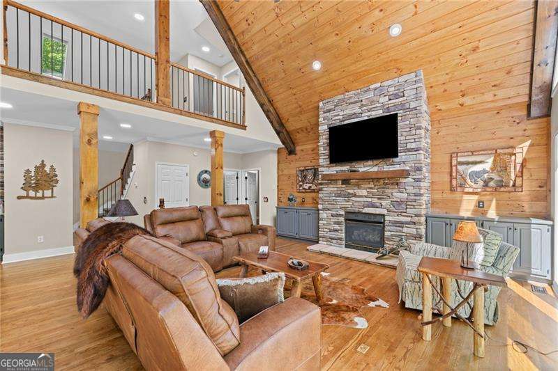 816 Alpine DR