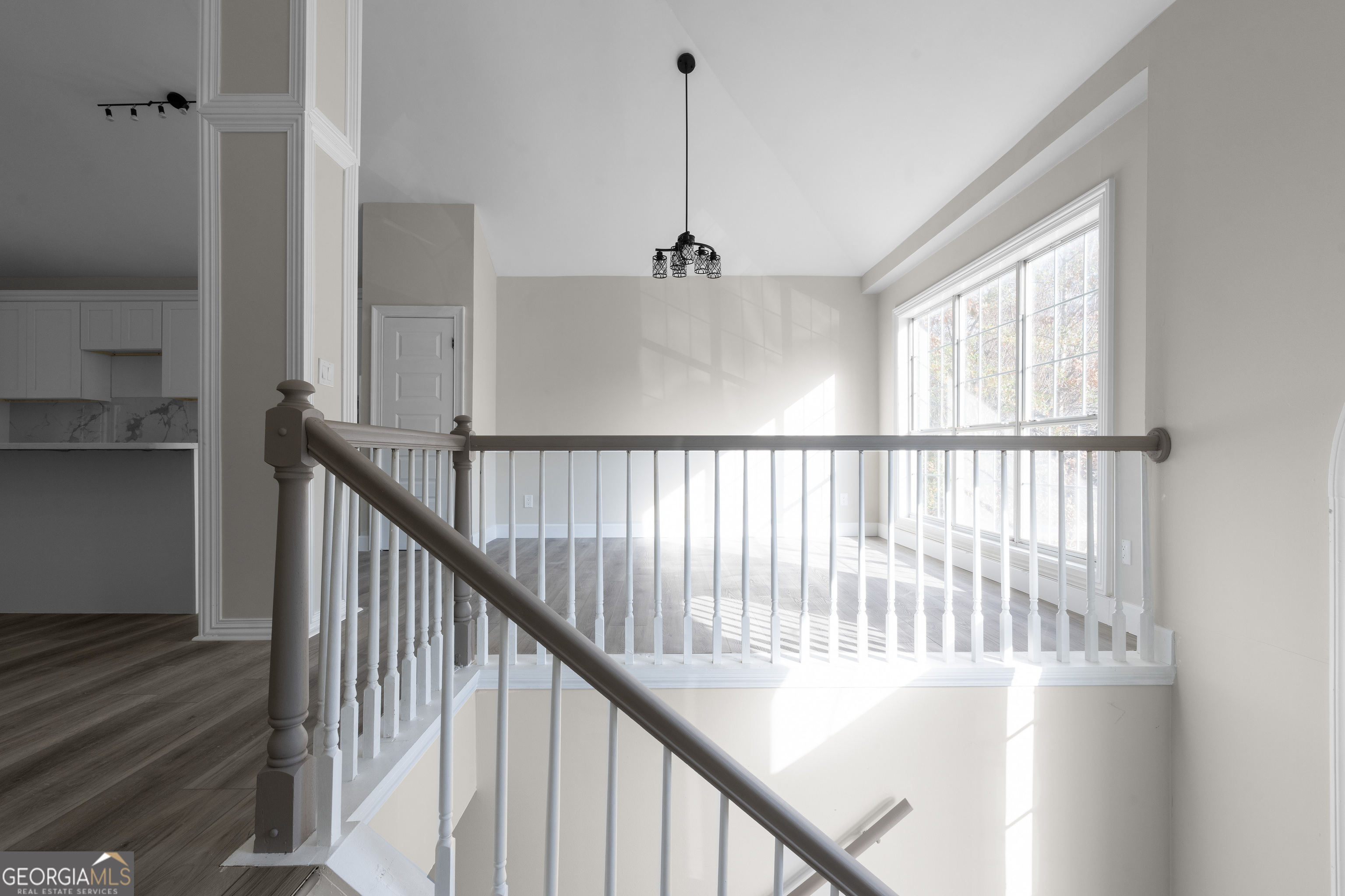 2175 Golden Valley DR