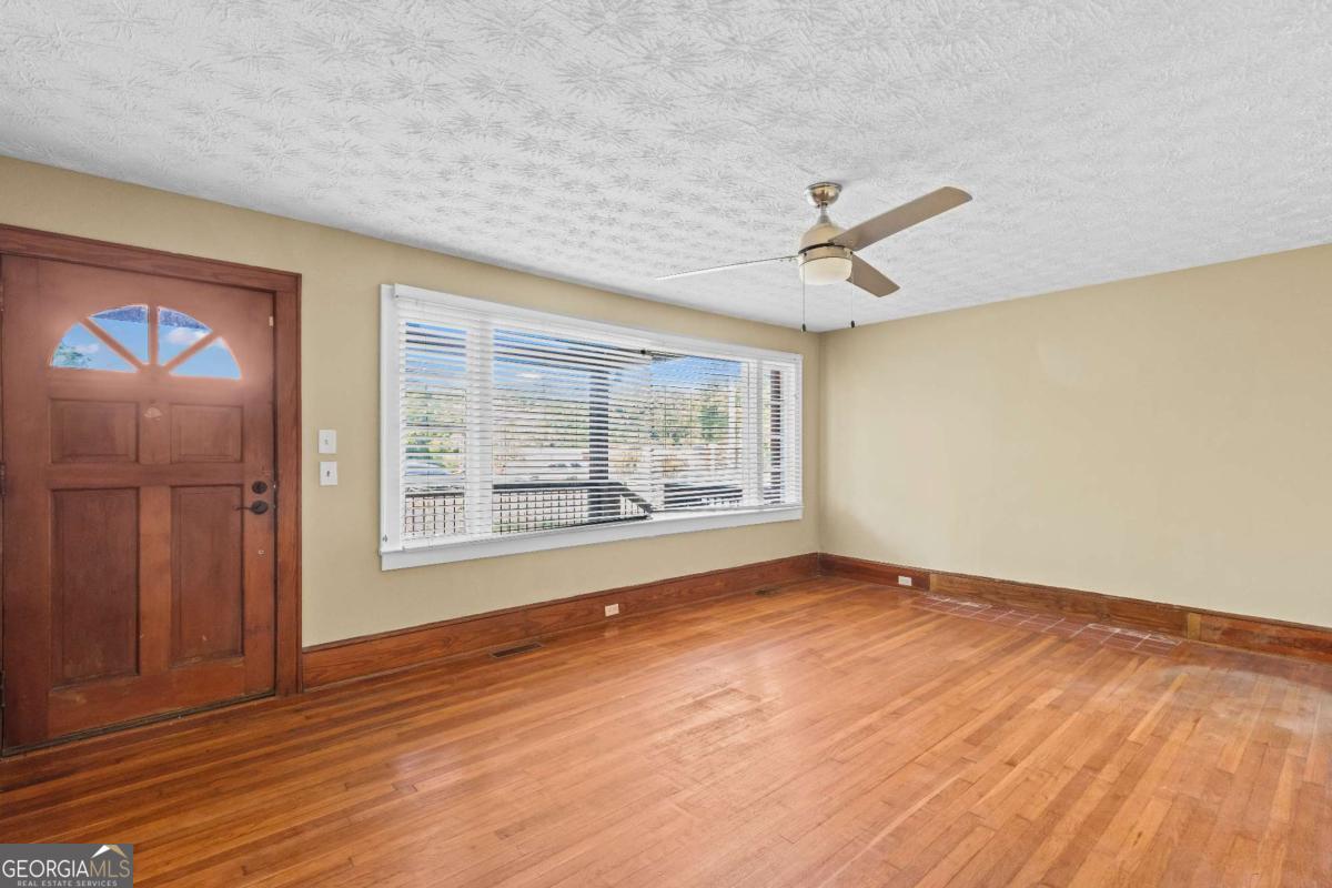 4494 Austell Powder Springs RD