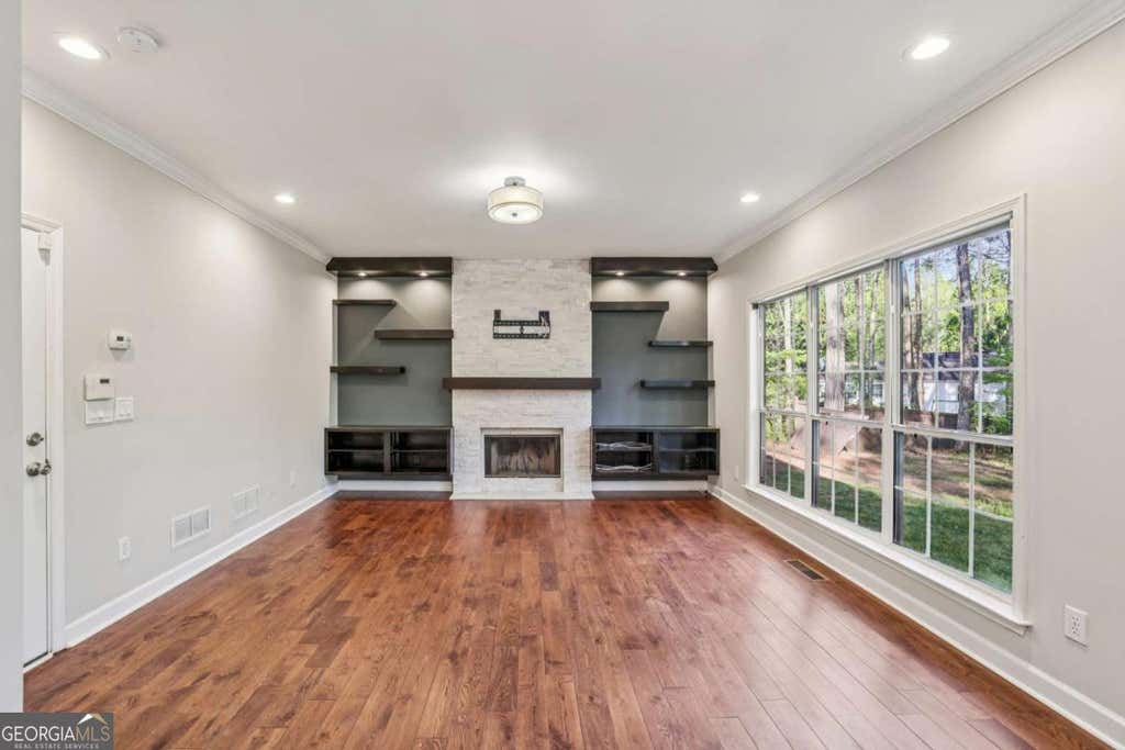 Photo of 615 Tammany Pointe, Alpharetta, GA 30004 (MLS # 10825652)