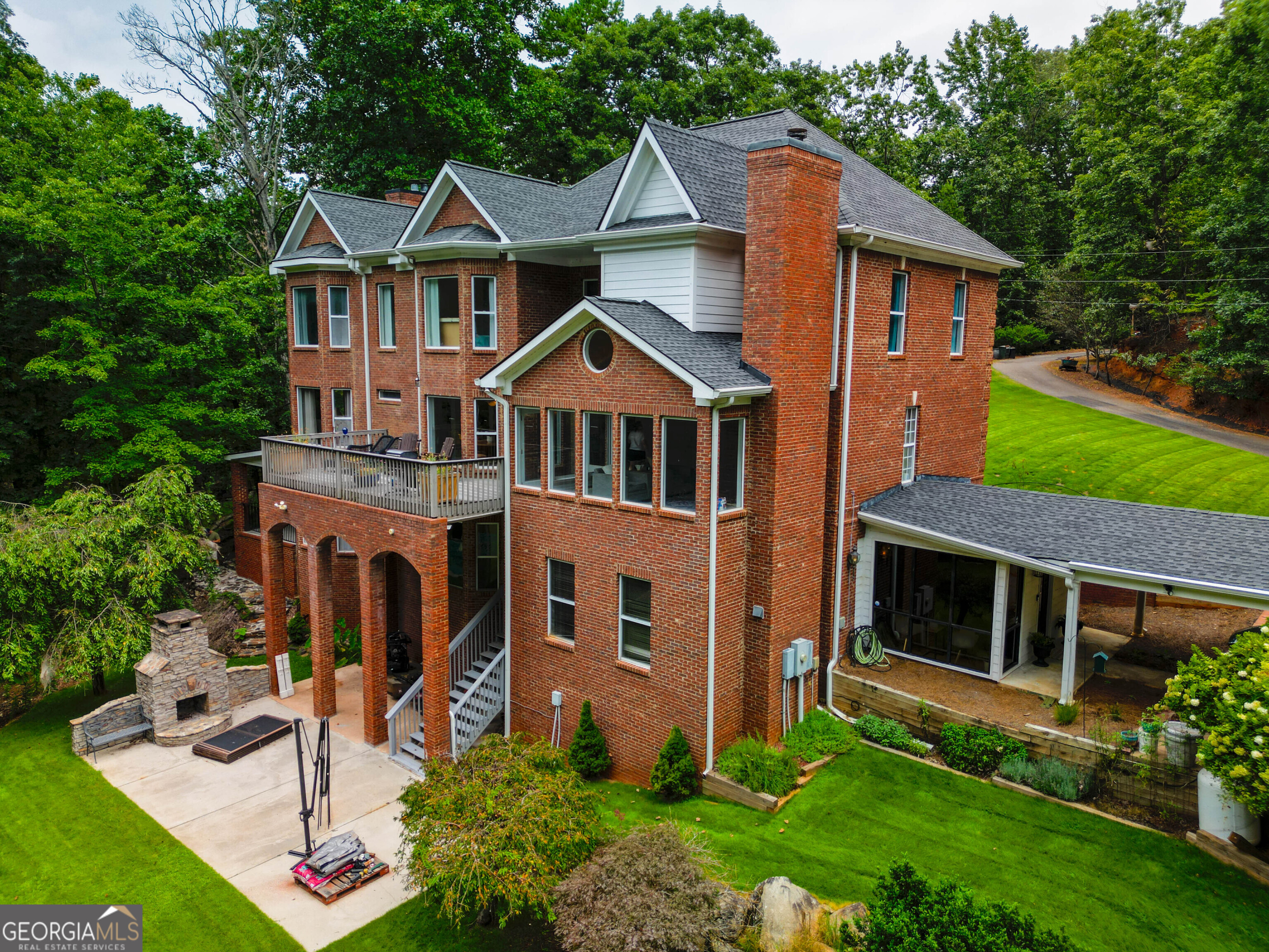 7488 Shadburn Ferry RD