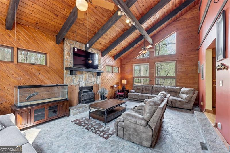 18 GOLDMINE RD