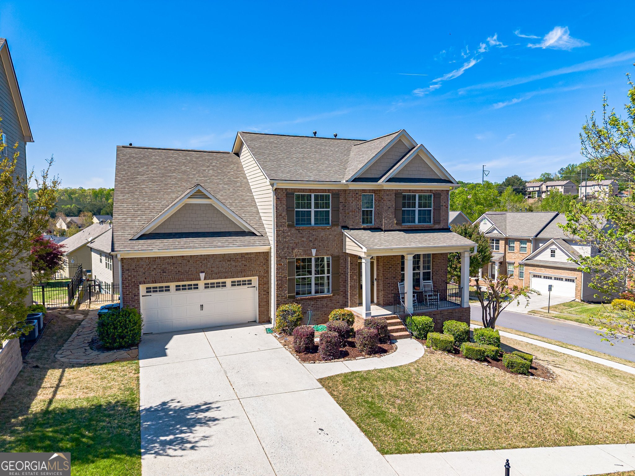 1060 Crescent Ridge DR