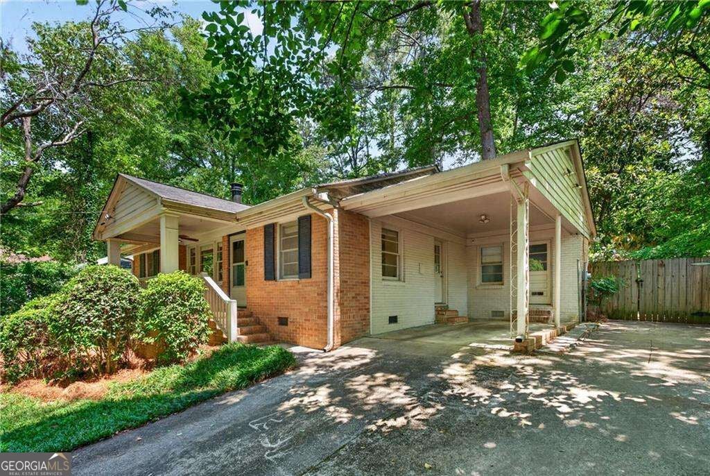 Photo of 1844 Georgiana Drive NE, Atlanta, GA 30329 (MLS # 10850170)