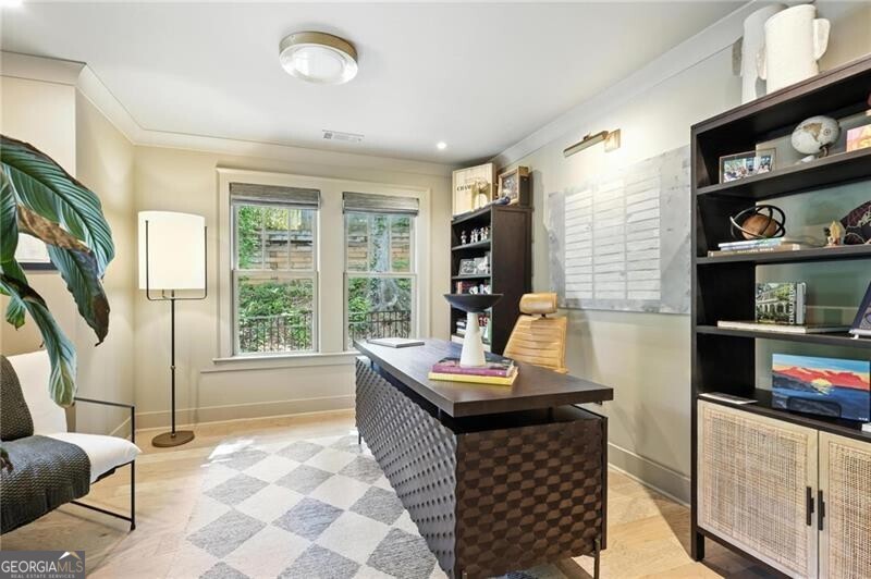 37 W Belle Isle RD