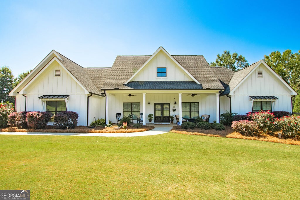 Photo of 2007 Tallassee Road, Statham, GA 30666 (MLS # 10846744)