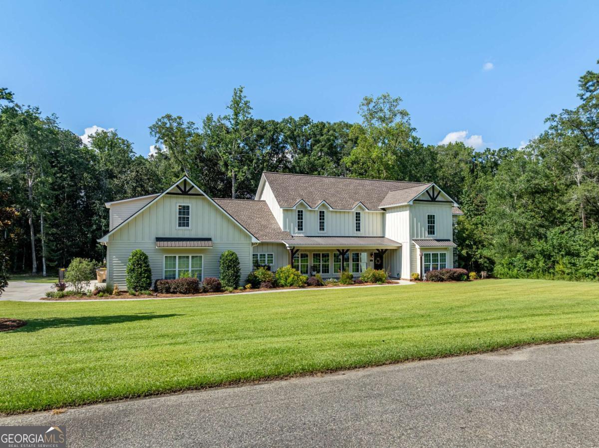 51 Logan DR