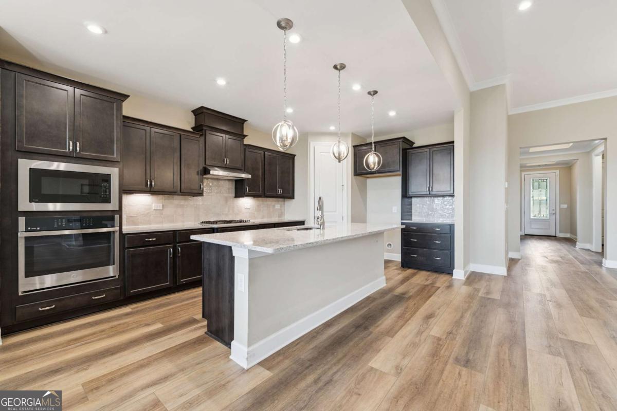 75 Seneca WAY